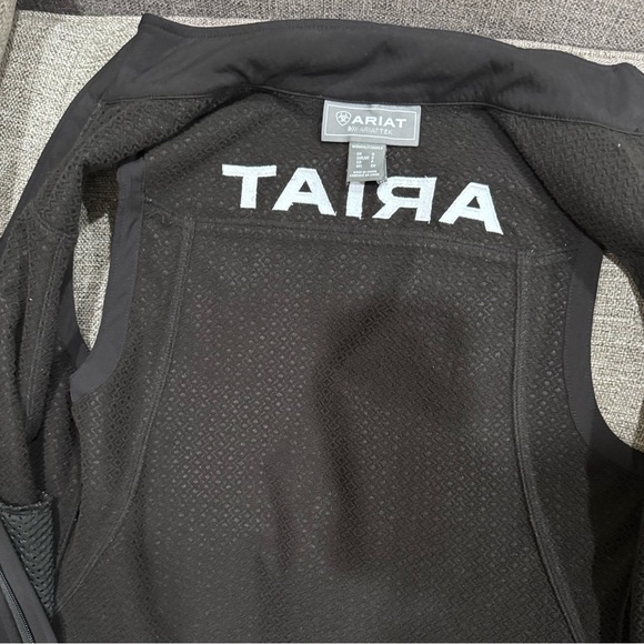 Ariat Black Softshell Women’s Vest with Logo Size Small ref 10020762 - Picture 7 of 12